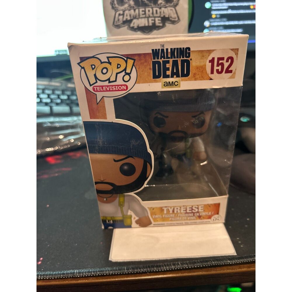 Funko Pop Television Walking Dead Tyreese Beanie Hammer Vaulted Worn Box # 152